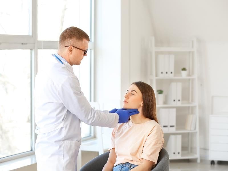 Por que o acompanhamento com endocrinologista e nutrólogo pode transformar sua saúde